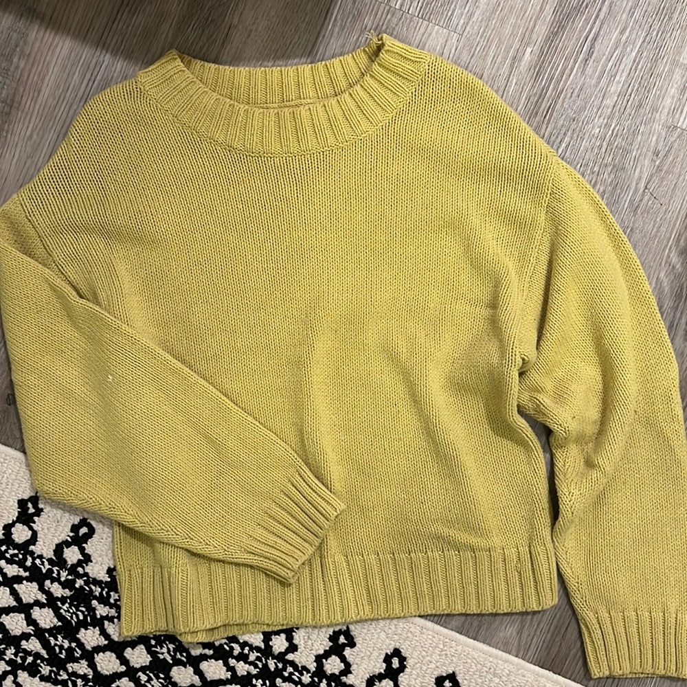 Pretty & Bright Sweater 🎾